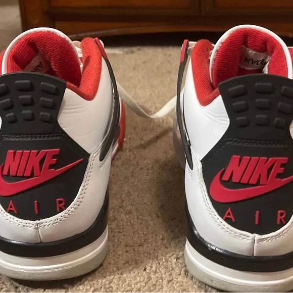 Air Jordan 4 Retro OG 'Fire Red' 2020 size 10